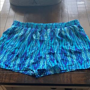 NWOT. Cute!!! Silly type material short